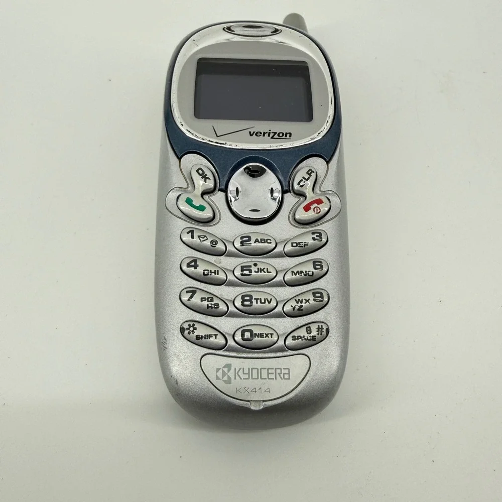 Kyocera KX414 Cell Phone Silver Solid Plastic Vintage Verizon 3G CDMA Untested